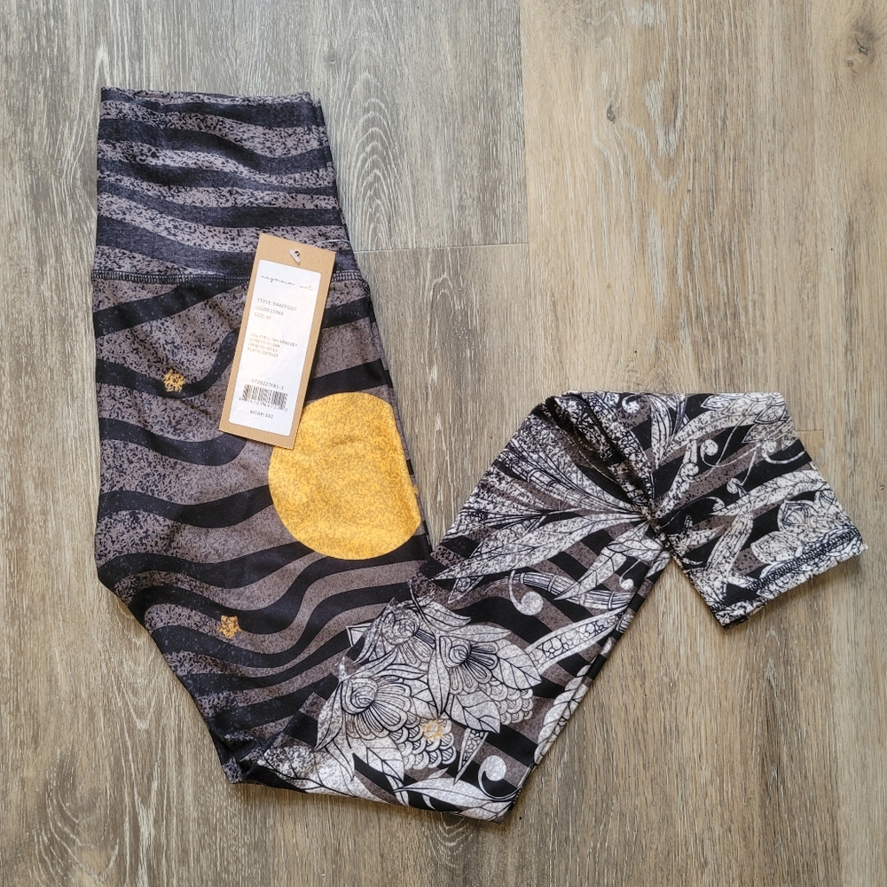 Niyama Sol Barefoot Luna Yoga Legging Medium NWT